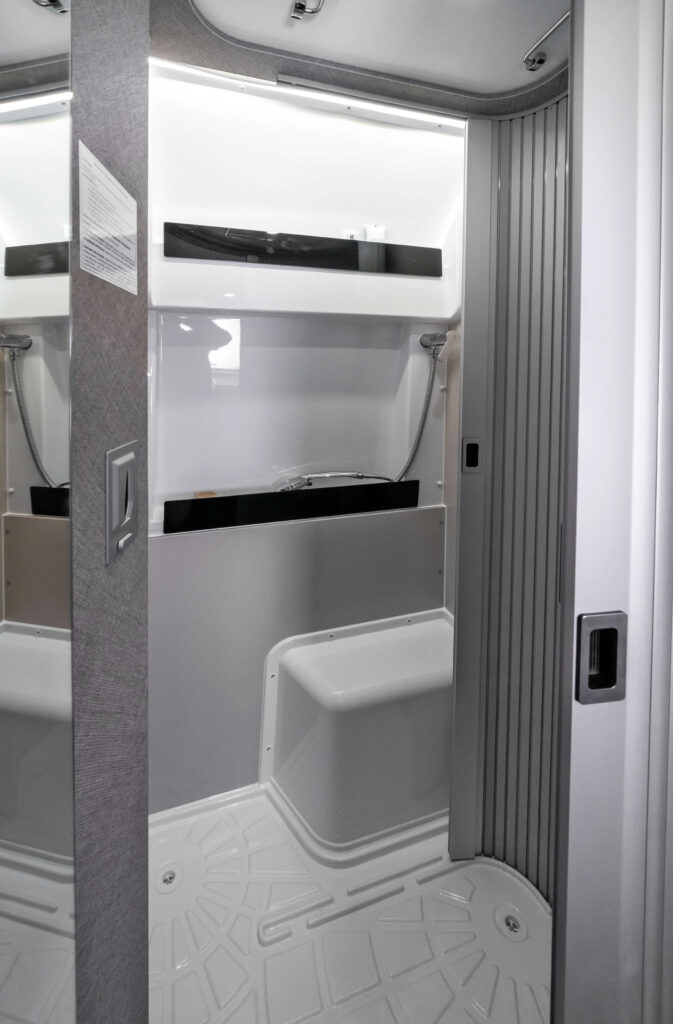 Fiat Ducato Motrohome bathroom